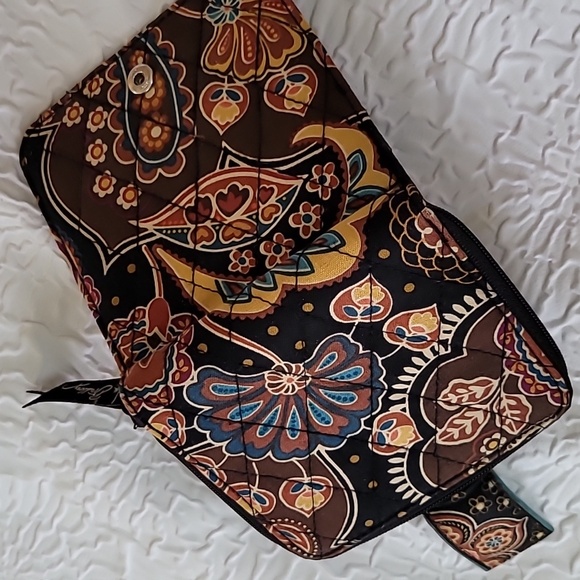 Vera Bradley KENSINGTON RETIRED Wallet - Pasley Black, Brown, Blue Yellow - Picture 7 of 11